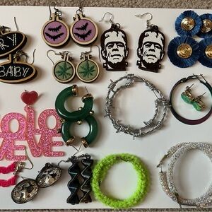 Huggge lot of funky accessories!